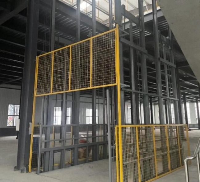 昆玉请详细介绍一下货梯安装在室外的维护方法