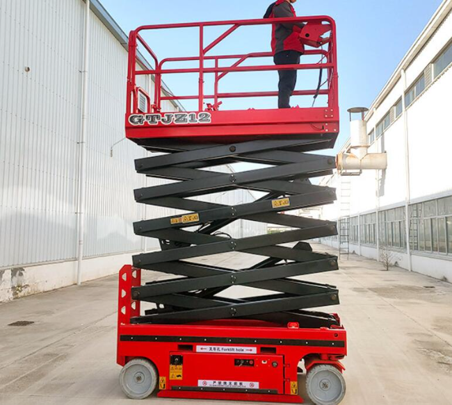 昆玉自行走移动式升降机