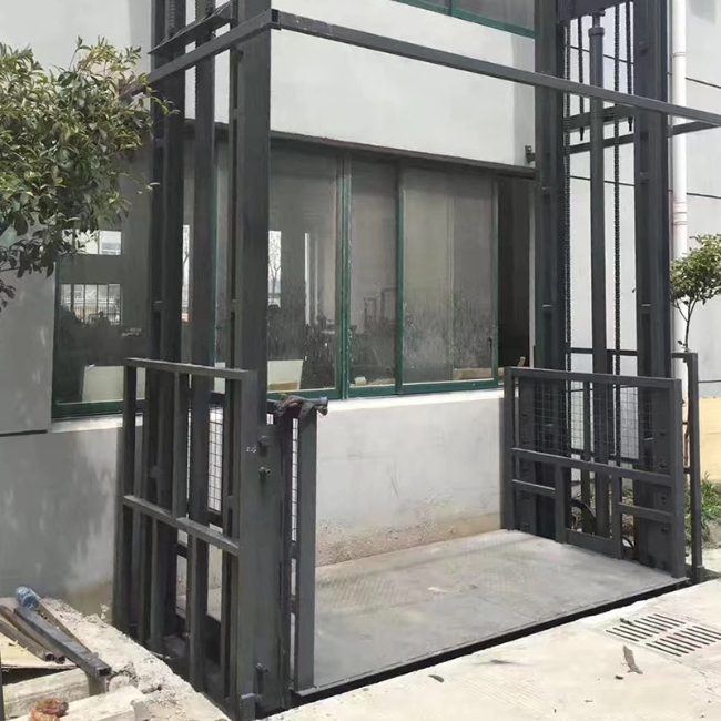 昆玉5吨室外升降货梯